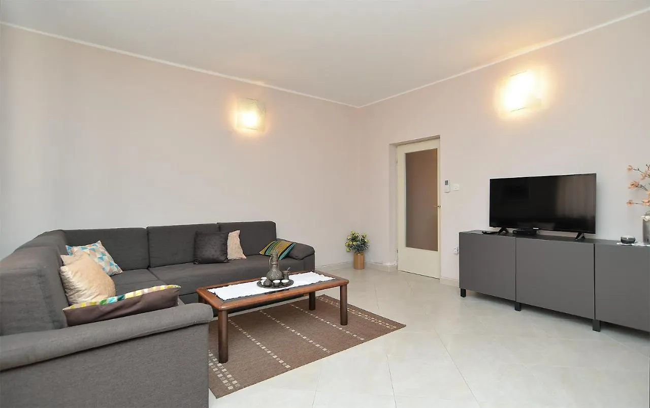 Apartments Valbandon 38 Fazana