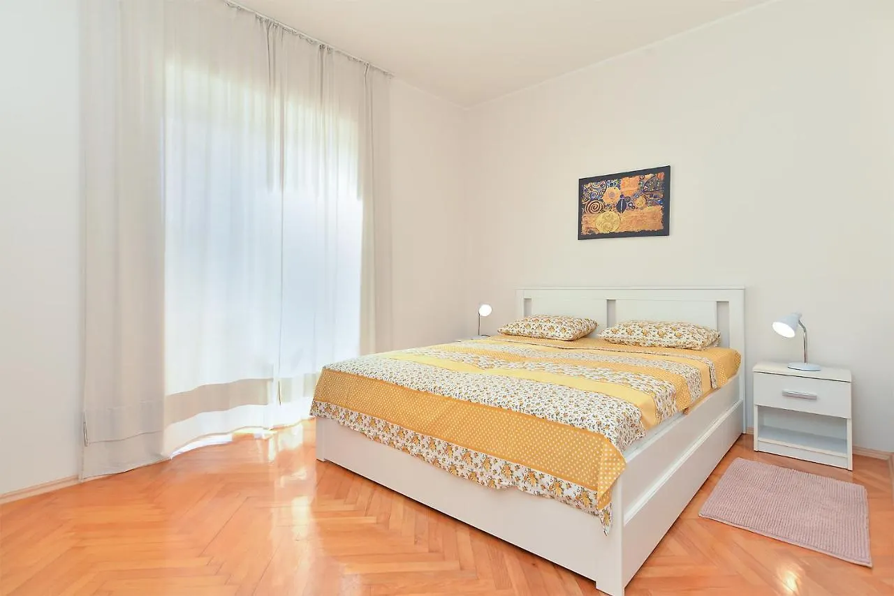 Apartments Valbandon 38 파자나 0*,  크로아티아