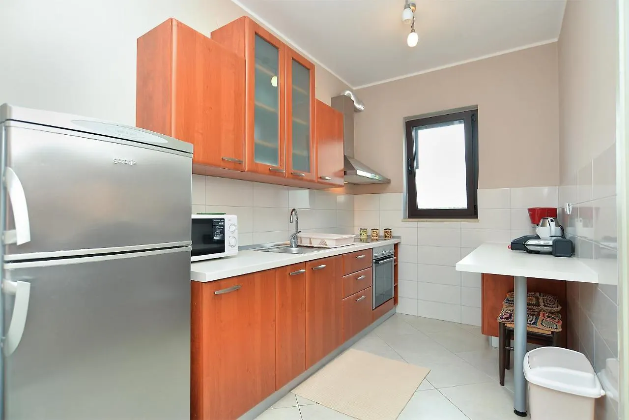 Apartments Valbandon 38 파자나 크로아티아